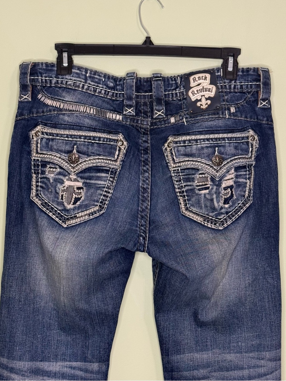 Rock revival Benson jeans,‎ 36 X 29 relaxed straight boho distressed y2k flap